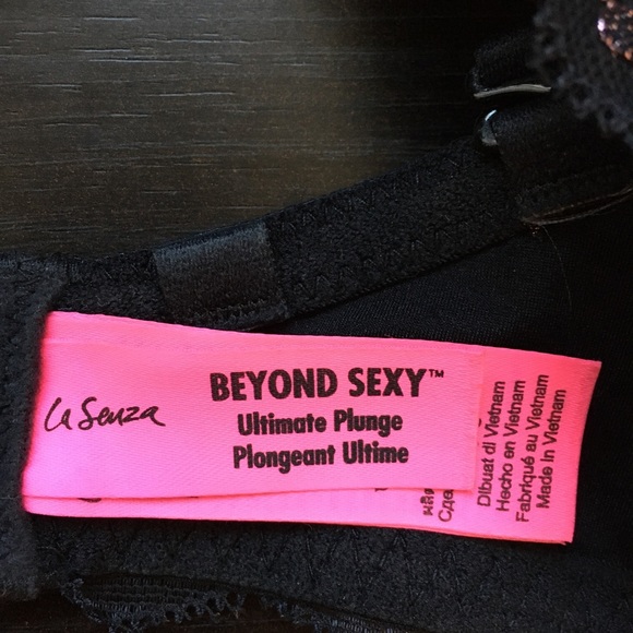 La Senza 32DD Beyond Sexy Plunge Push Up Bra - Picture 7 of 8